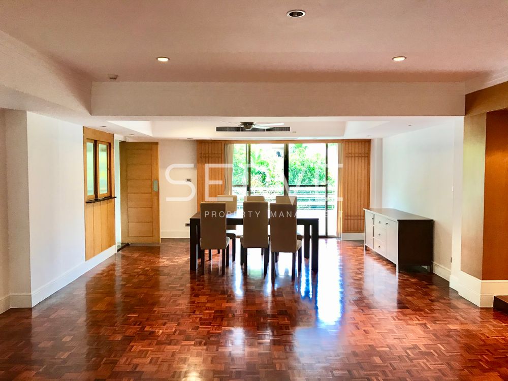 Modern & Homey Style 4 Bed 4 Bath with Bathtub Location in Phrom Phong-Phirom Garden Residence