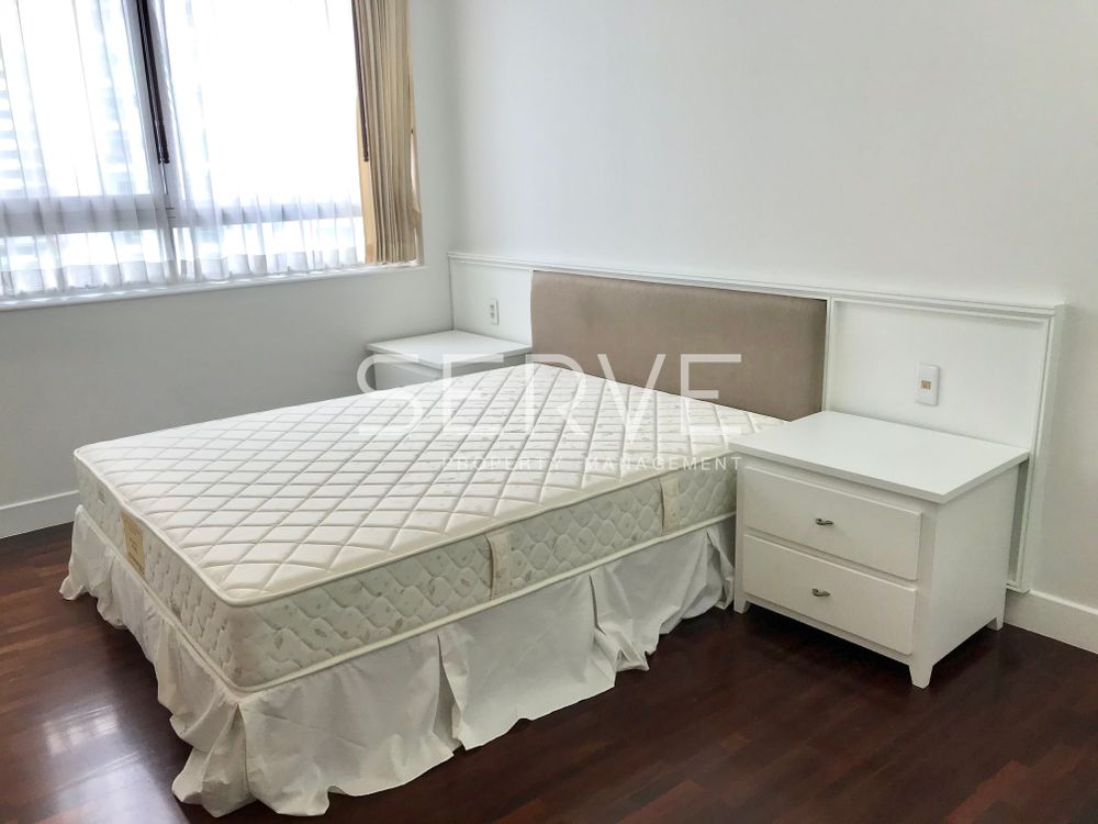 Pet Friendly For Rent 3 Bedroom Center Prom Phong area Good Price-Krungthep Thani Tower