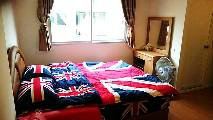 Rent Lumpini condo Chonburi full furnish and good 4000 THB