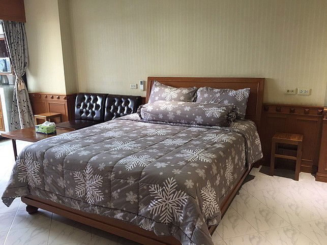 Condo Srivara mansion near MRT thailand Cultural center  Big C ratchada  True Chinese Embassy