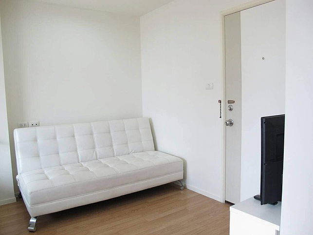 For rent 22 sqm 1 bed @ Lumpini Ville Ramkhumheang 60/2