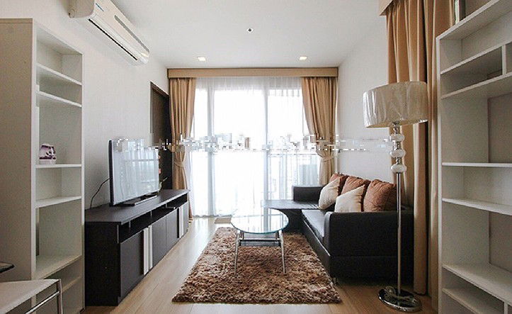 for rent Sky Walk. 1bed 55sqm. Line id: @pfagent