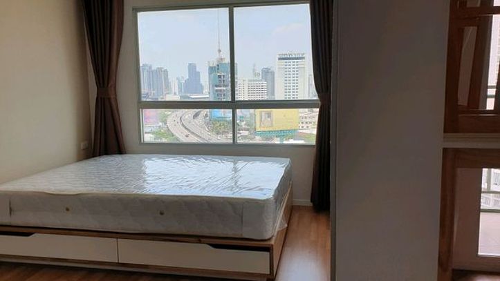 G 2963💖中国客户，请加微信。(在联系方式的旁边) For rent LUMPINI PARK RAMA 9 RATCHADA Line❤️💜@condopremium💜❤️