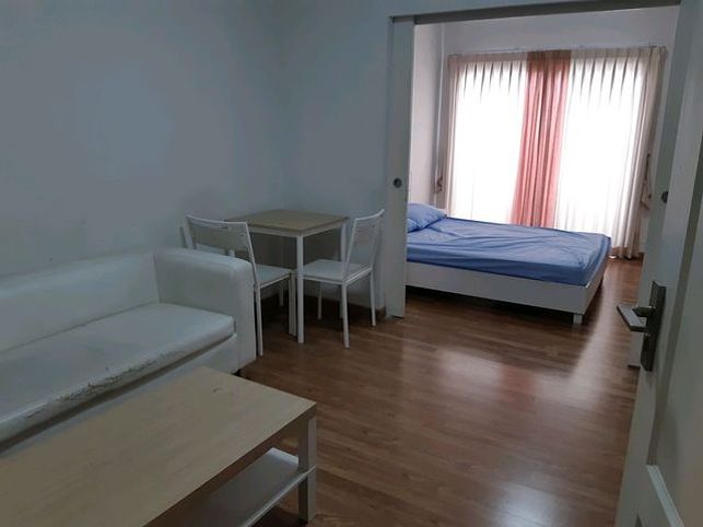 The seed Sathorn-Taksin for rent