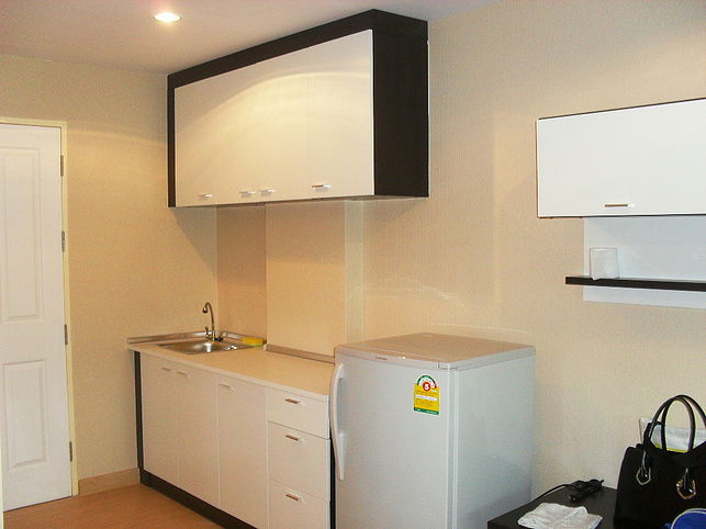 Rent Condo Bangyai Square Buliding C1 ,Floor 8 ,Price 6,000 Baht