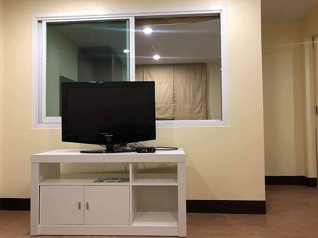 Premsiri                                     park