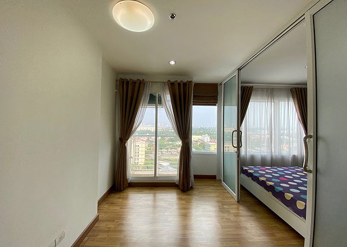 Bangkok Horizon Phetkasem 48  for rent