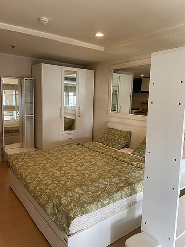 Studio Condo ငှားရန် The Trendy Condominium, Soi Sukhumvit 13, 33 sq.m., 11th floor, swim pool view, BTS Nana