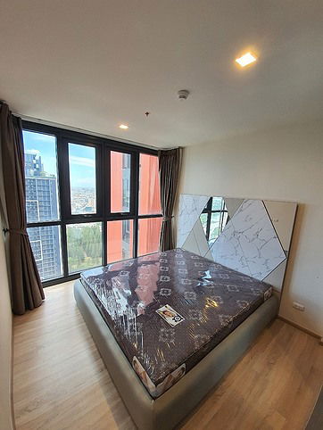 G 5246💛 中国客户，请加微信。(在联系方式的旁边) For rent THE BASE Garden-Rama 9 Line❤️💜@condopremium💜❤️Ready to move in ⬛🟨 📞 065 695 3645🟨⬛