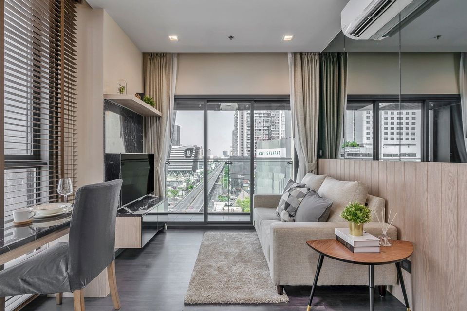 M1180 Condo for rent Line Asoke-Ratchada, beautiful room, fully furnished, with a washing machine, special price