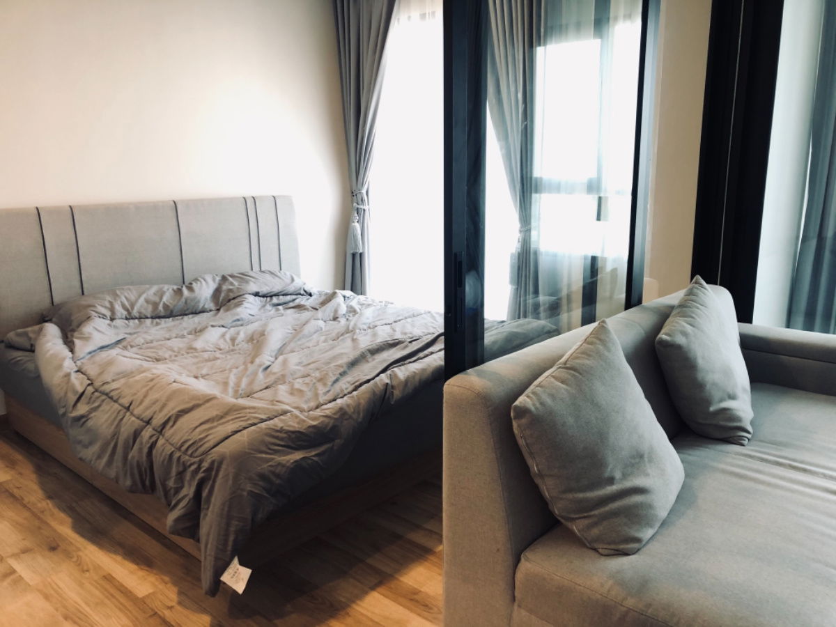 R E N T C O N D O Niche Mono Sukhumvit Bearings