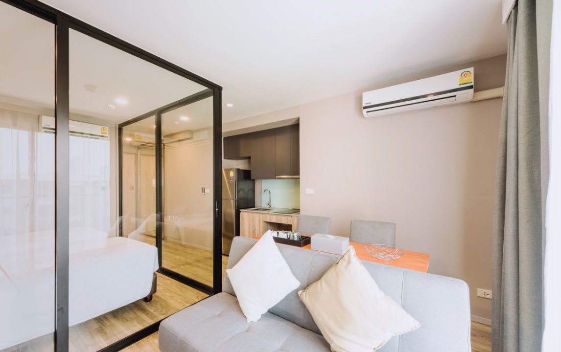 For rent Condo Blossom@ Sathon - Charoenrat  (LINE : @hubcondo)