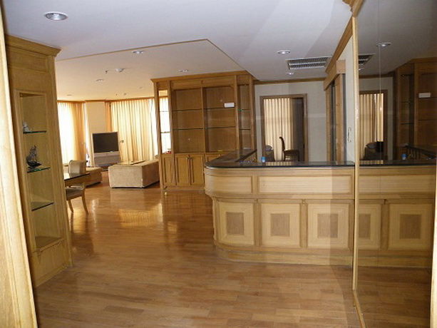 River Heaven Condominium room for rent