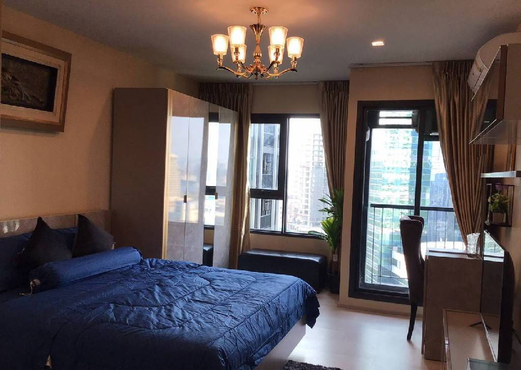 Life One                Wireless /