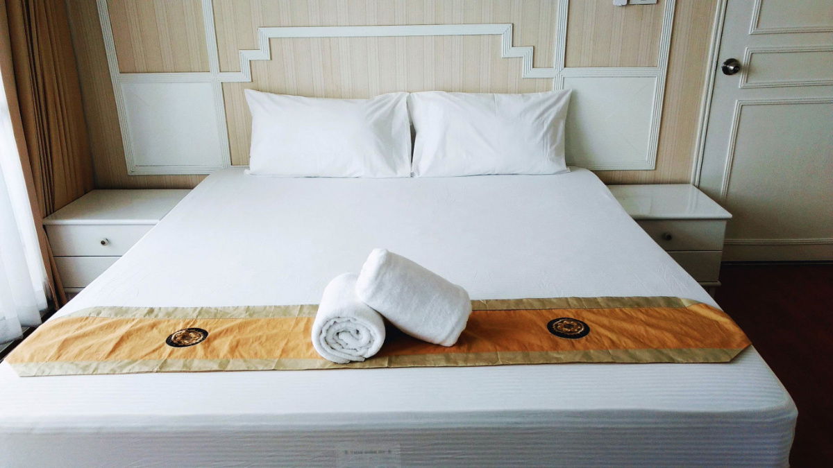 F12117 Condo for rent The Waterford Diamond, beautiful room, fully furnished, special price