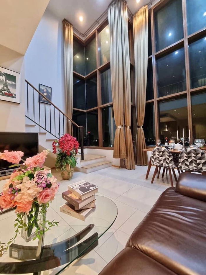 T1094 Condo for rent The Emporio Place, beautiful room, fully furnished, special price