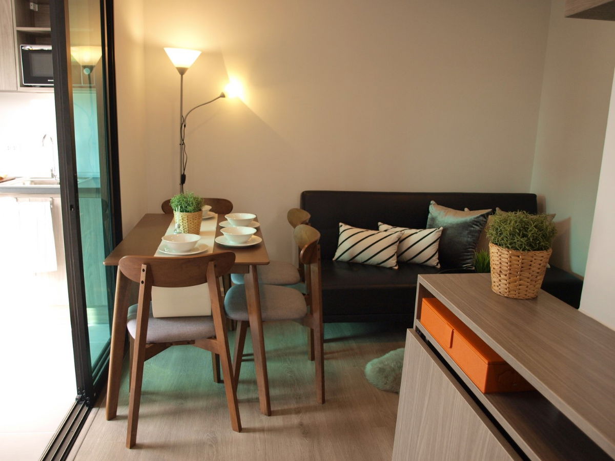 For rent Notting Hill 105 ready to move in