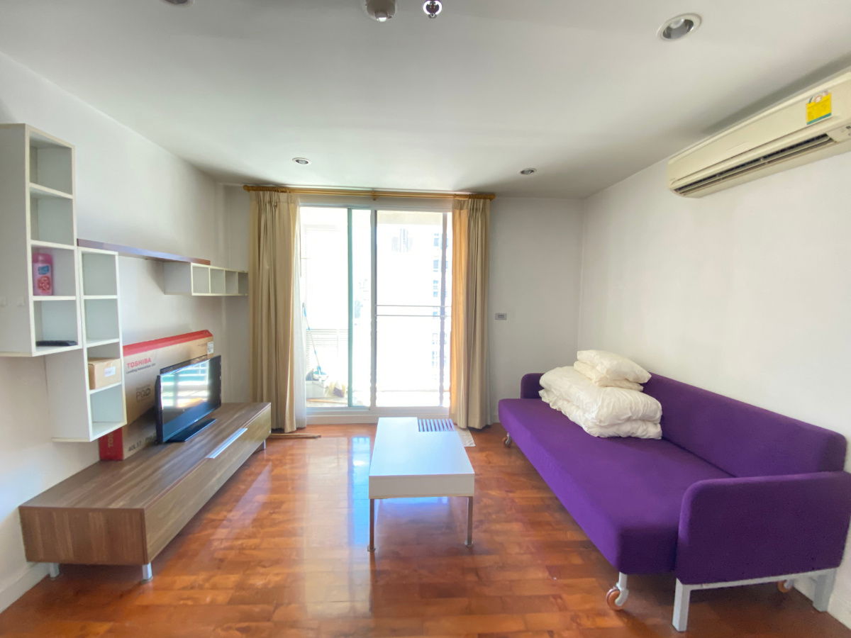 Baan Siri Silom. 1bed 50sqm. Line id: @pfagent