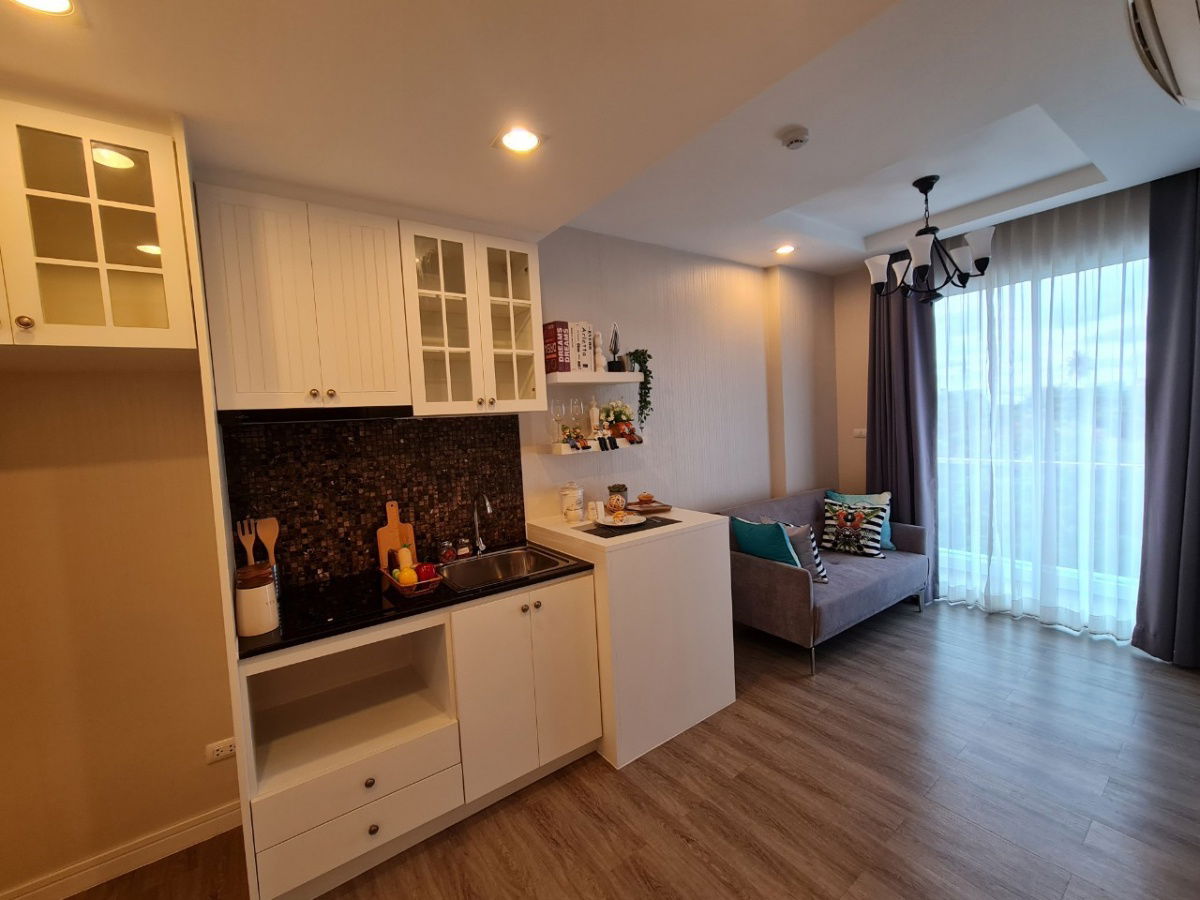 Room for Rent The Blu X Bangsaen 099-4265469