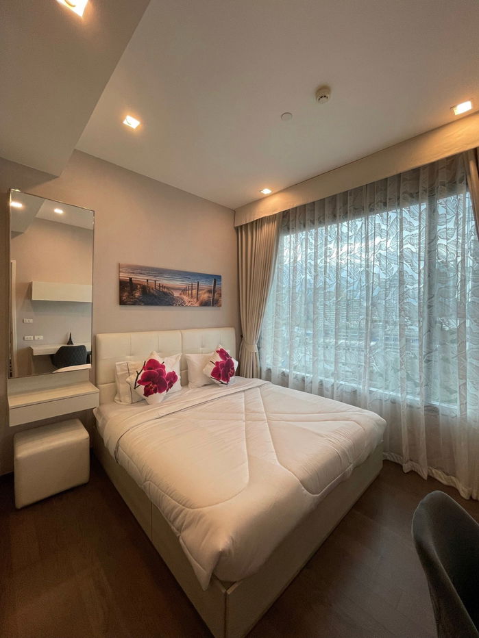 Condo Q asoke for rent / sale **ready to move in**