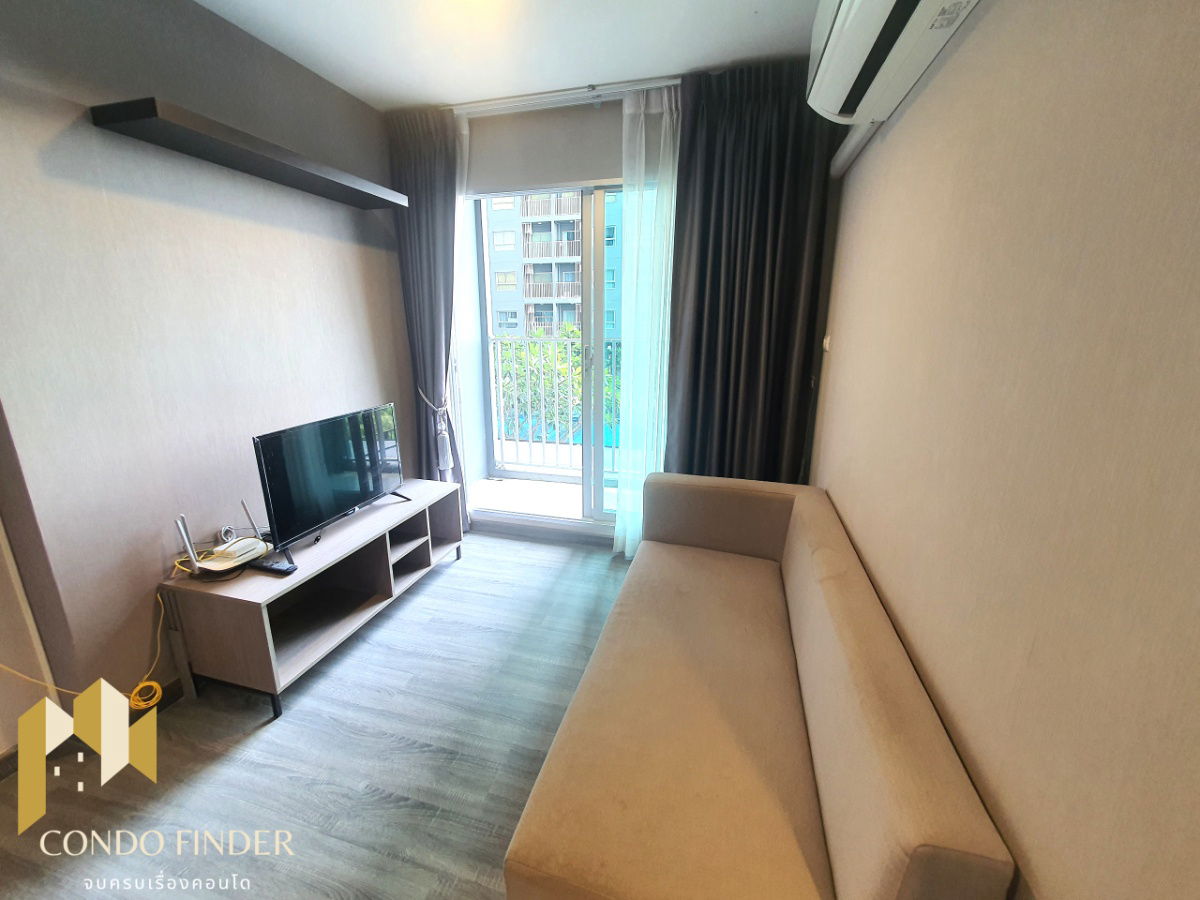 Condo for rent The Trust Erawan 6fl. Swimming pool view
