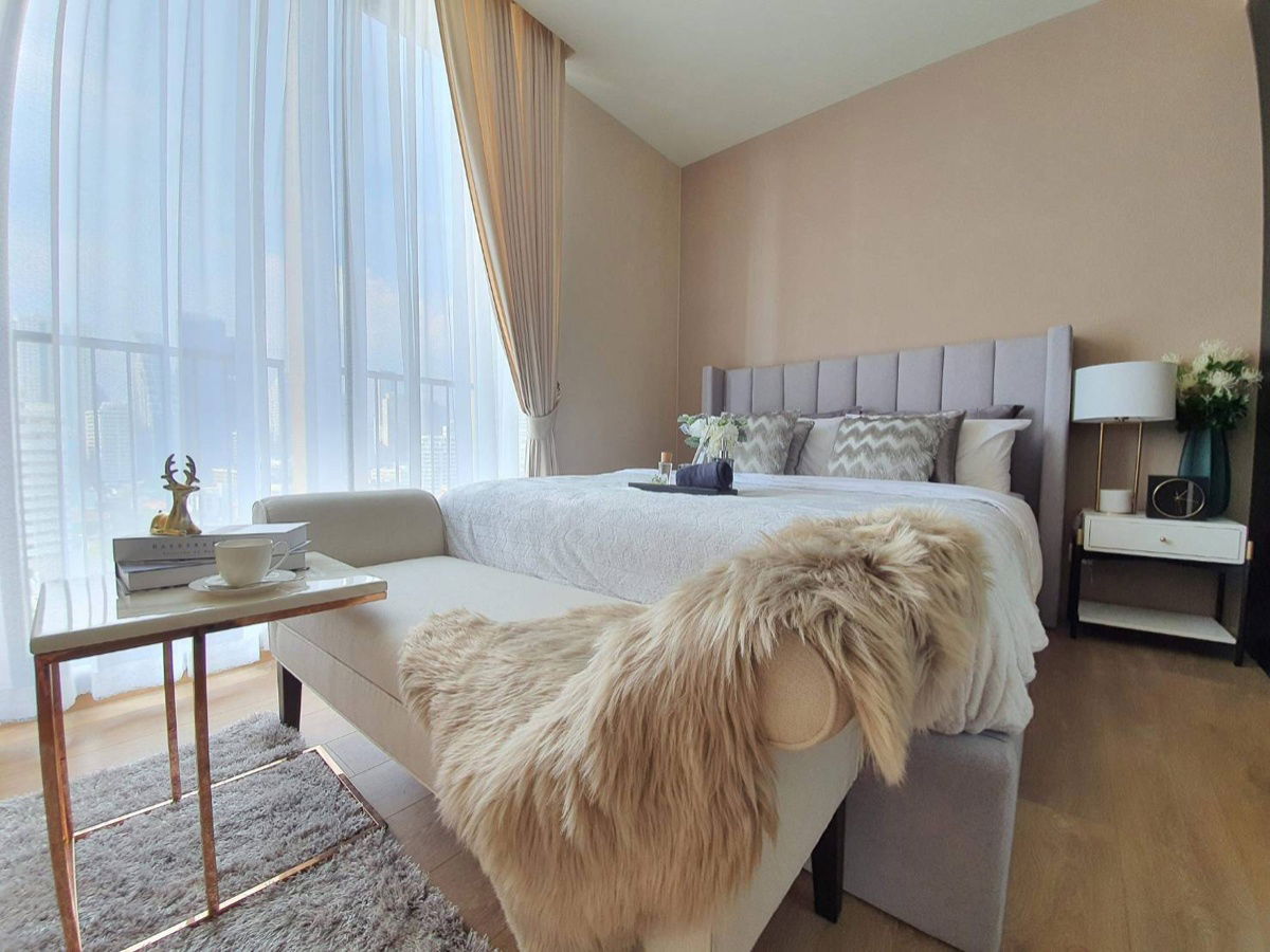 TY1001 Condo for rent, Noble Around 33, beautiful room, fully furnished, has a washing machine, special price