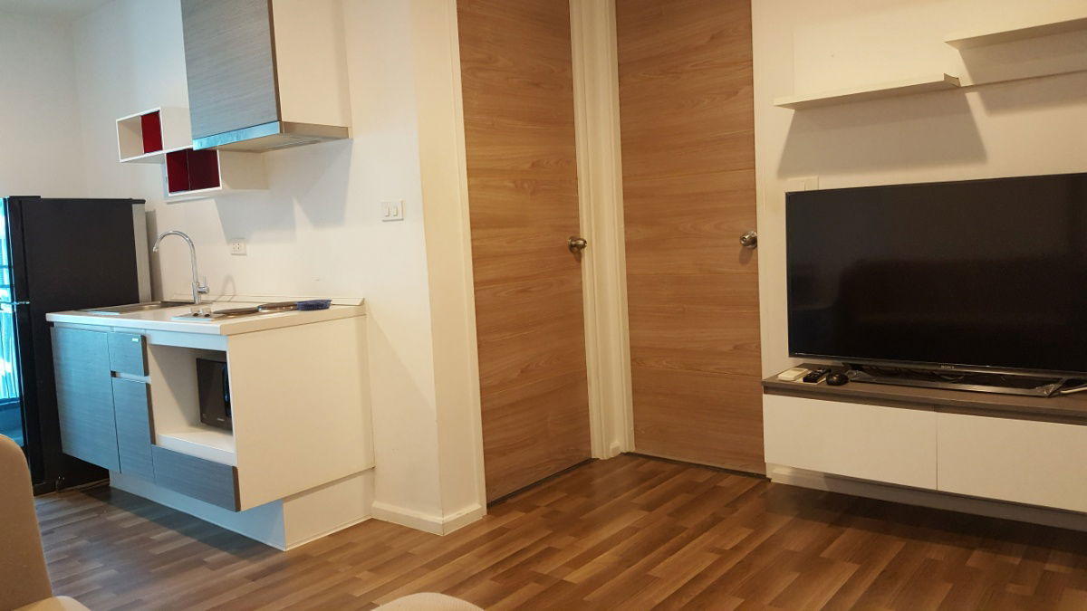 For Rent  Living Nest Ramkhamhaeng Condo  1 bed 1 bath 33 Sqm. 6th.Floor 0869888099 Line ID: dhiradhn