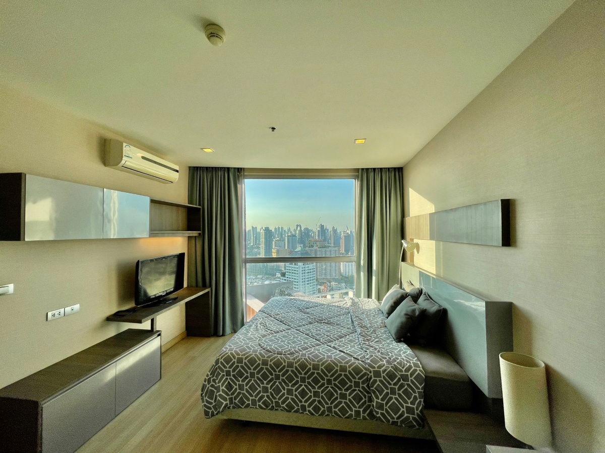 Sky walk Condominium for rent  1 bedroom
