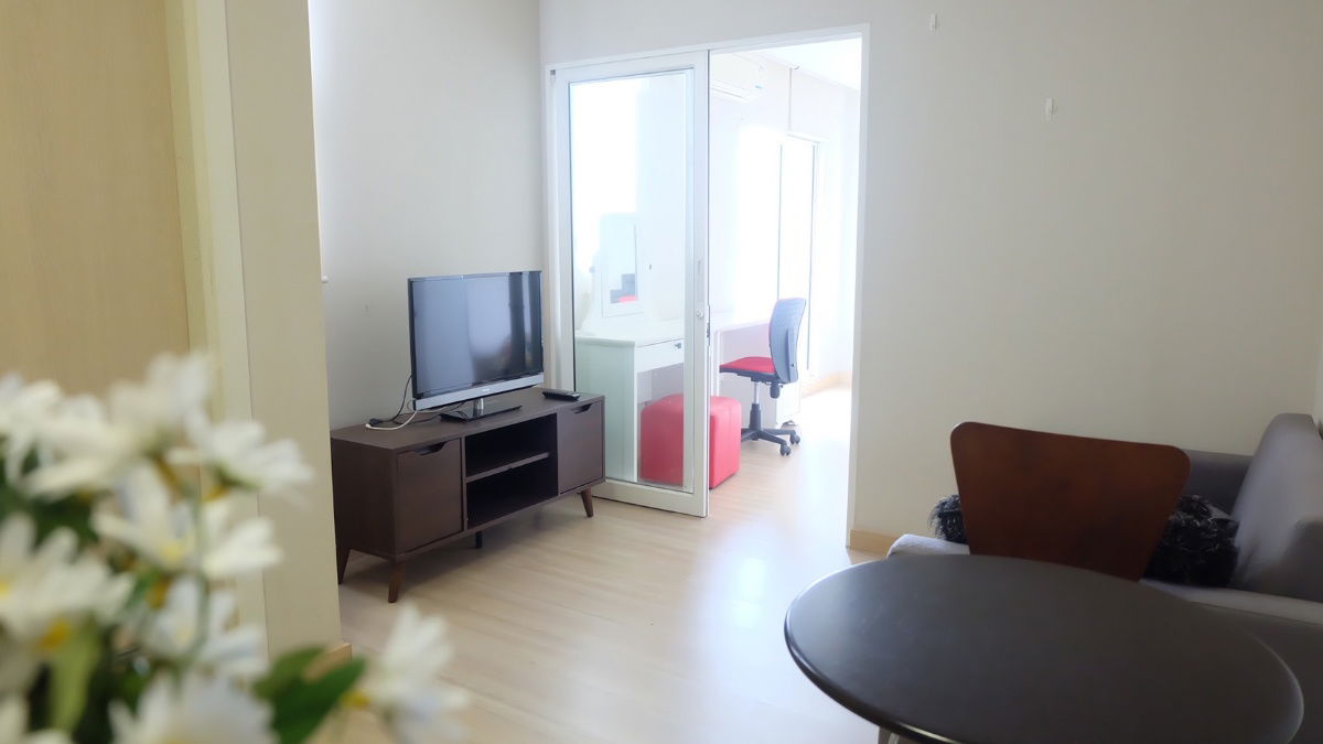 rent room  1-2 bedroom msociety condo