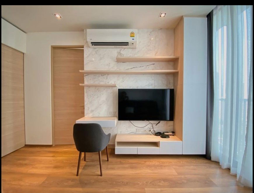 for rent Park 24. 1bed 40sq.m. Line id: @pfagent