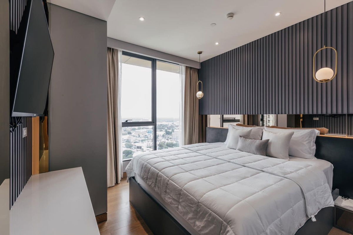 T1248 Condo for rent The Lumpini 24, beautiful room, fully furnished, special price, with maid service