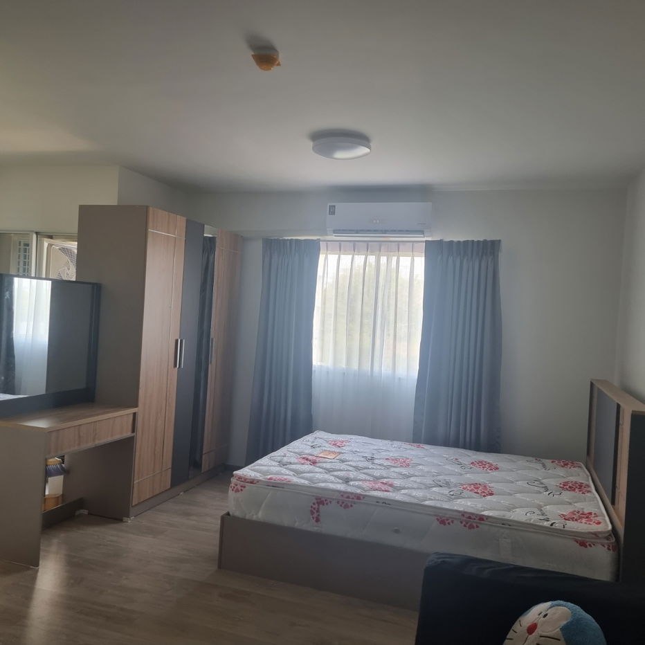 The point condo  rangsit klong6 for rent