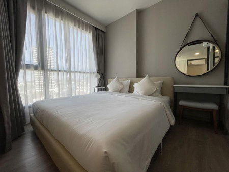 Rent Keen Center Sriracha high floor beautiful view of Sriracha city good location close to tourist attractions community areas