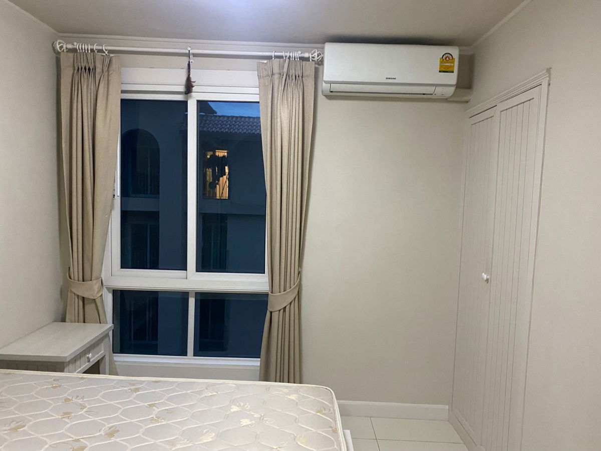 Groovy Condo Sriracha 6,300 baht/month, 8th floor, pool view, clear and comfortable.