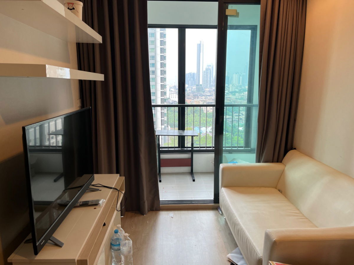 Ideo Sathorn Thapra. 1bed 31sq.m. Line id: @pfagent