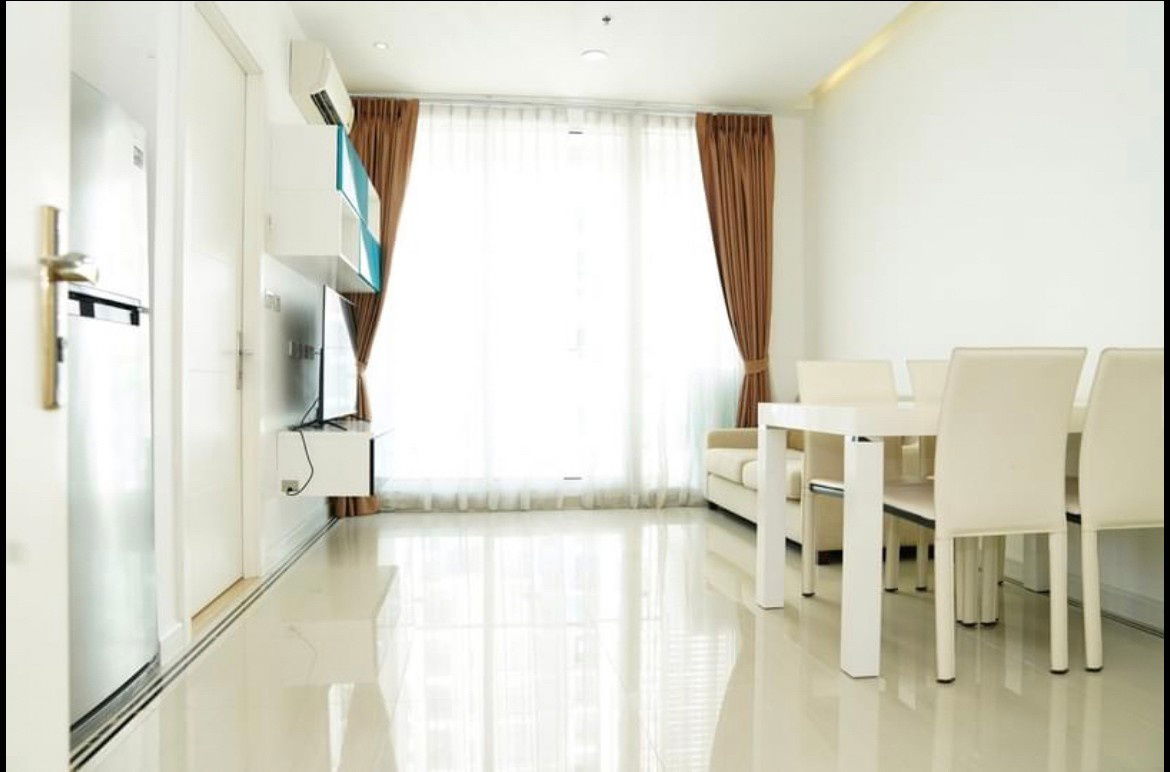 for rent T.C Green. 1bed 40sqm. Line id: @pfagent