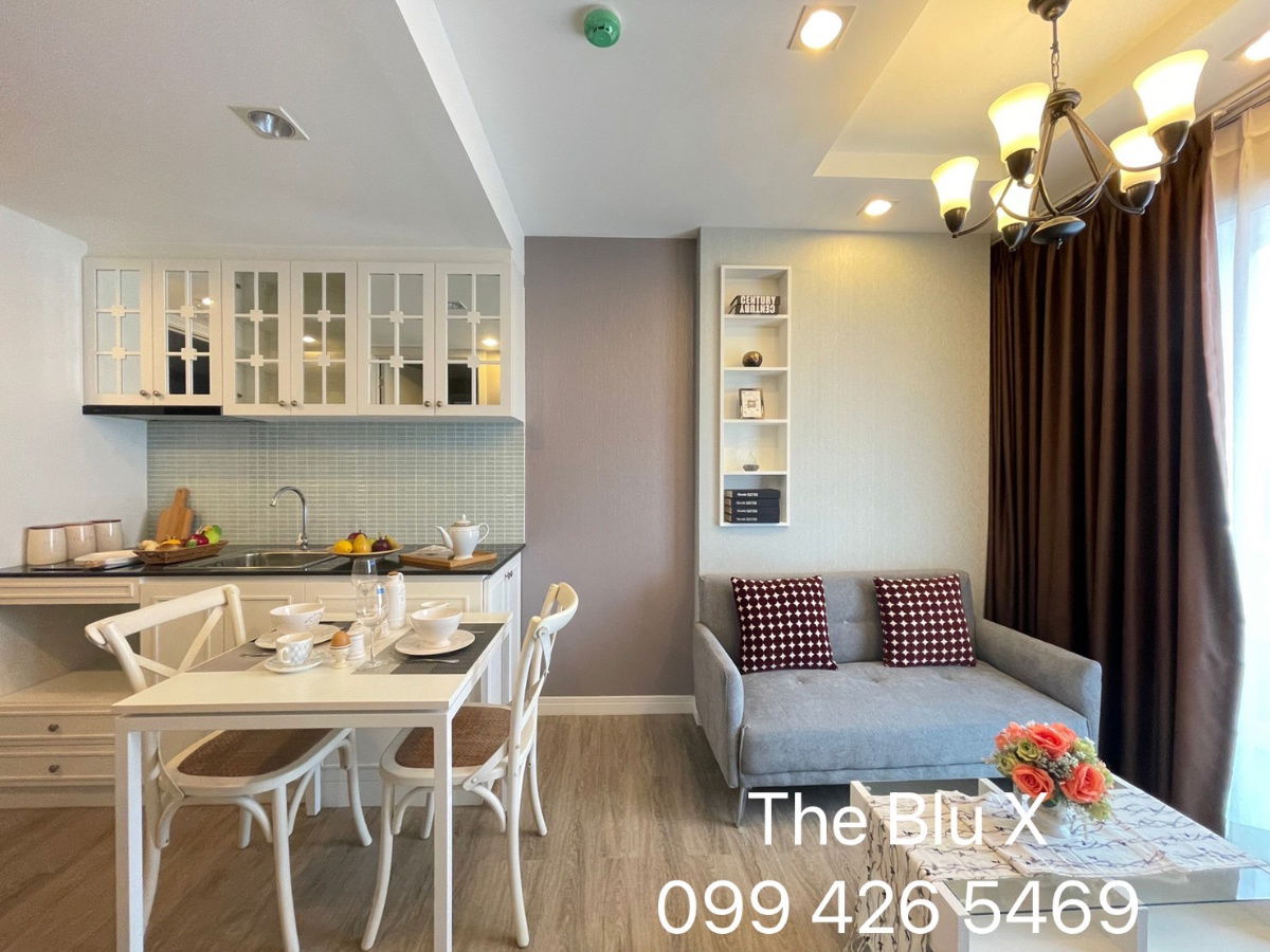 NEW ROOM !! The Blu x Bangsaen  ( 099-4265469 )