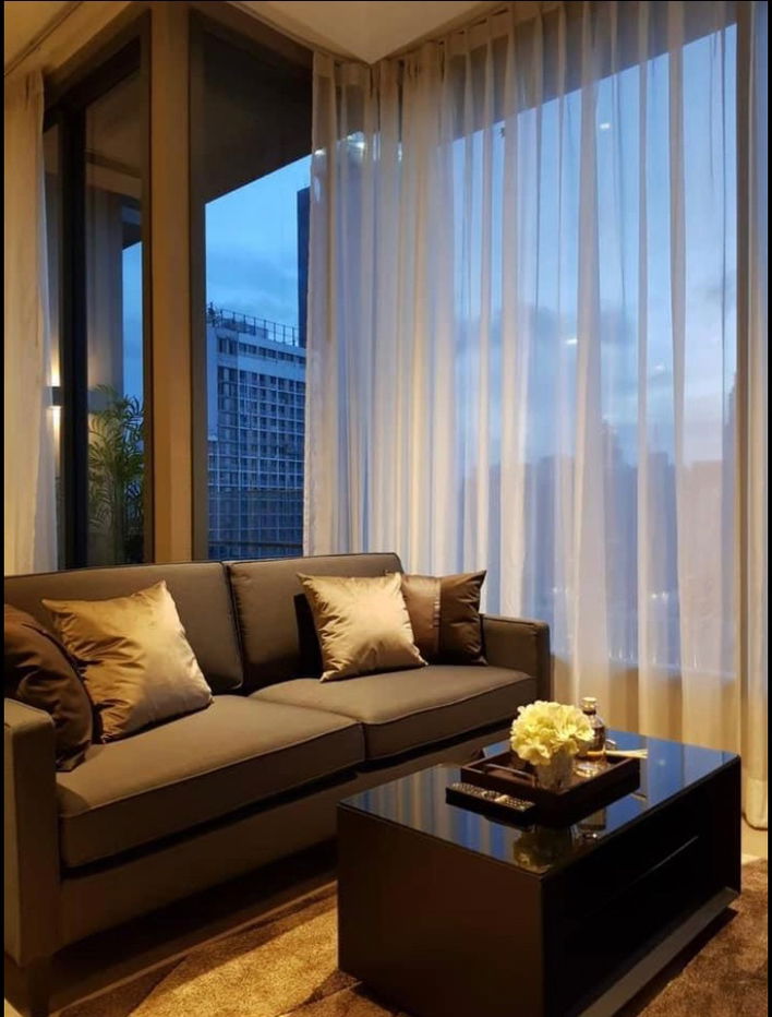 Renting the esse asoke high floor