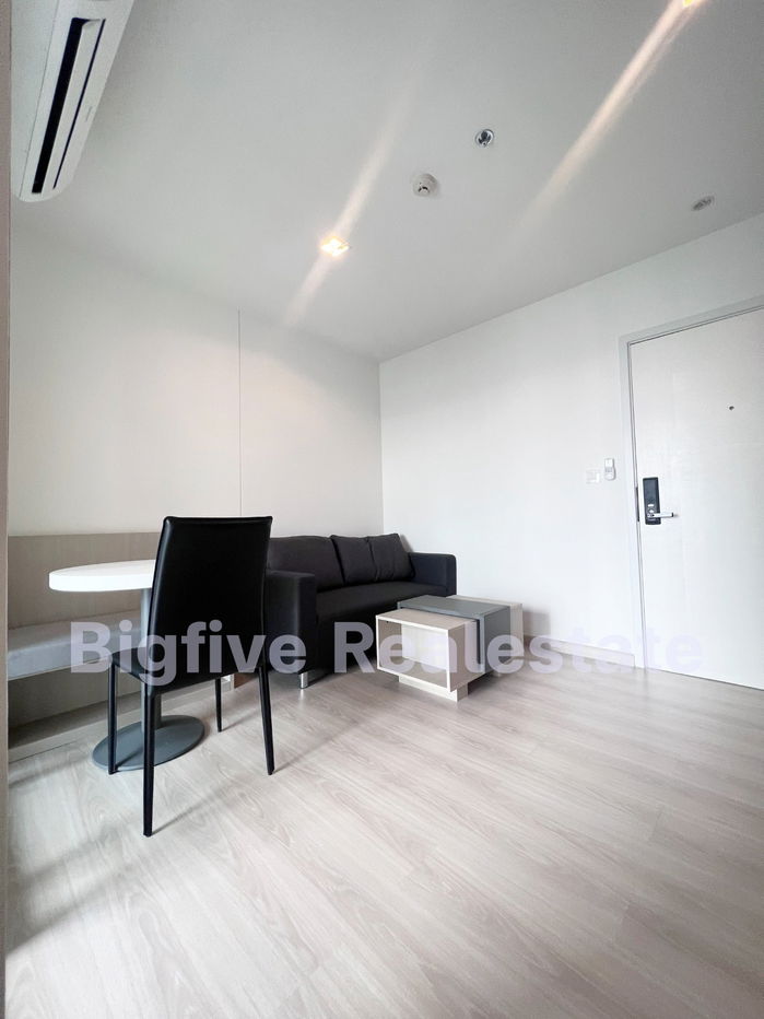 Condo for rent, Skyline Rattanathibet, 36th floor, electrical appliances, fully furnished, near the train station convenient to travel ✨