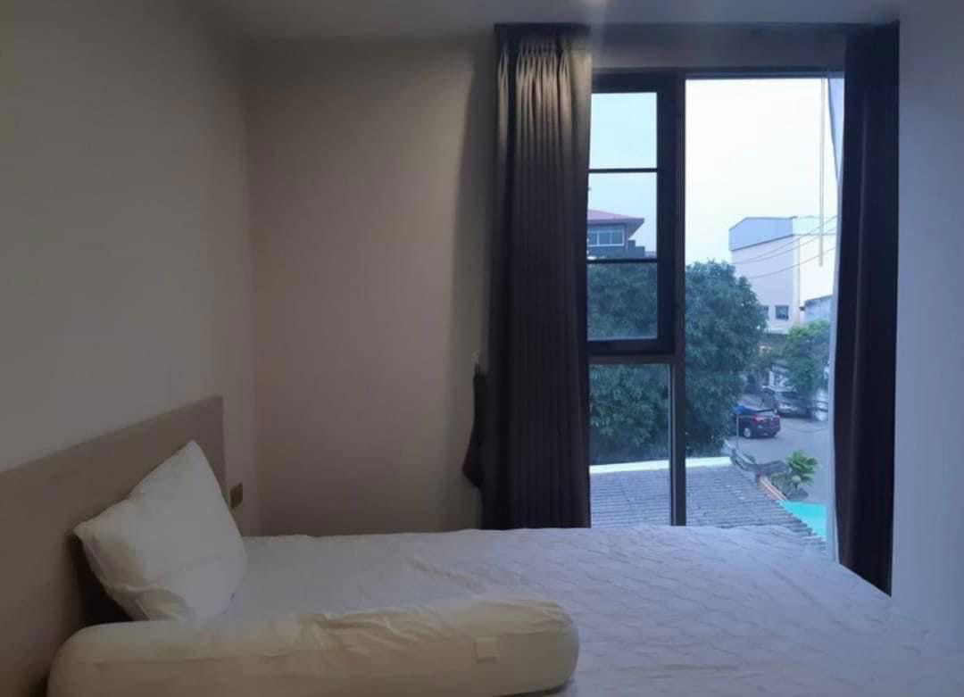 T One.          Phaholyothin 32