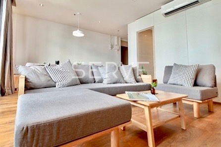 Combine 2 Beds 3 Baths (Corner Unit) on High Fl. 20+  BTS Phrom Phong at Park 24 Condo / Condo For rent