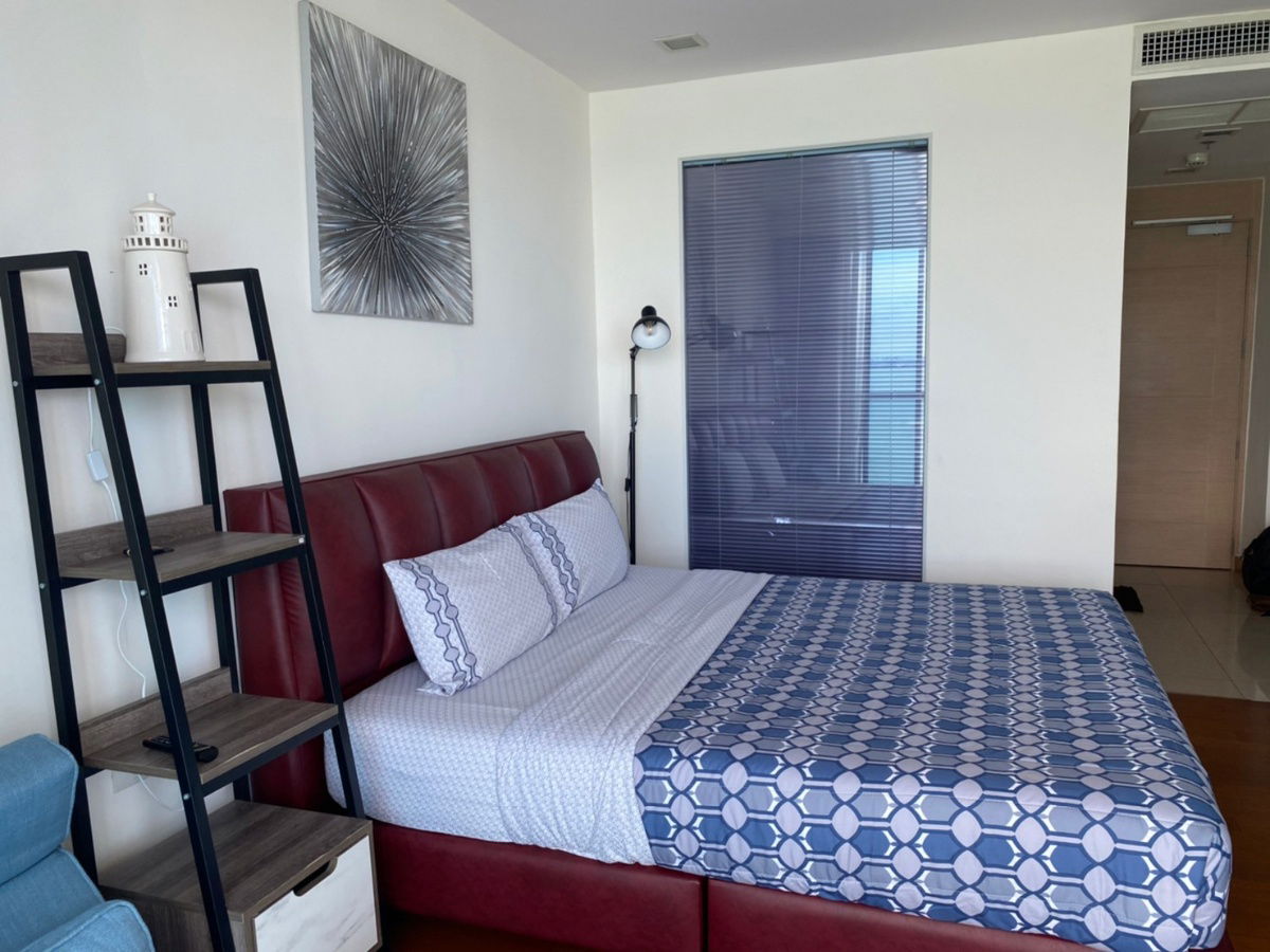 For rent the Palm wongamat Beach Front Pattaya Studio room (S03-0962)