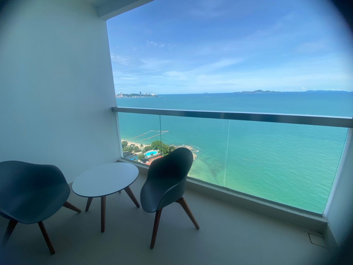 For rent Short term at the Palm wongamat Beach Front Direct sunset view (S03-0972)