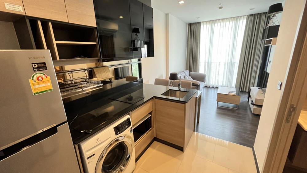 The LINE Asoke - Ratchada 步入式衣柜房间出租