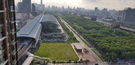 Condo for rent, garden view, 500 rai, Life Asoke, 35 sqm., next to MRT Phetchaburi and Airport Link Makkasan.