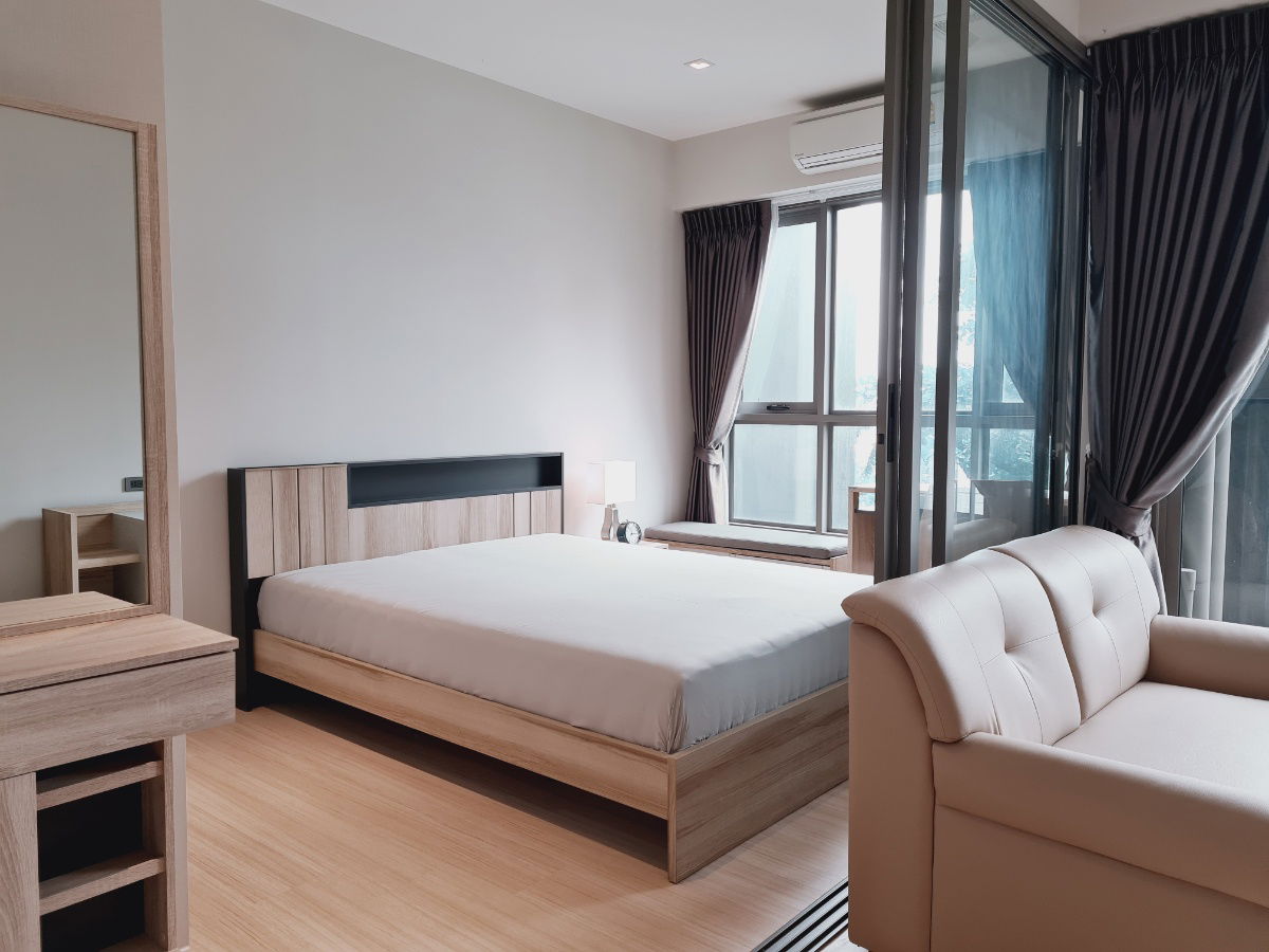 For rent Whizdom Station Ratchada-Thapra [Floor 7, Pool view] Ready to move in [Line: @lifeland]