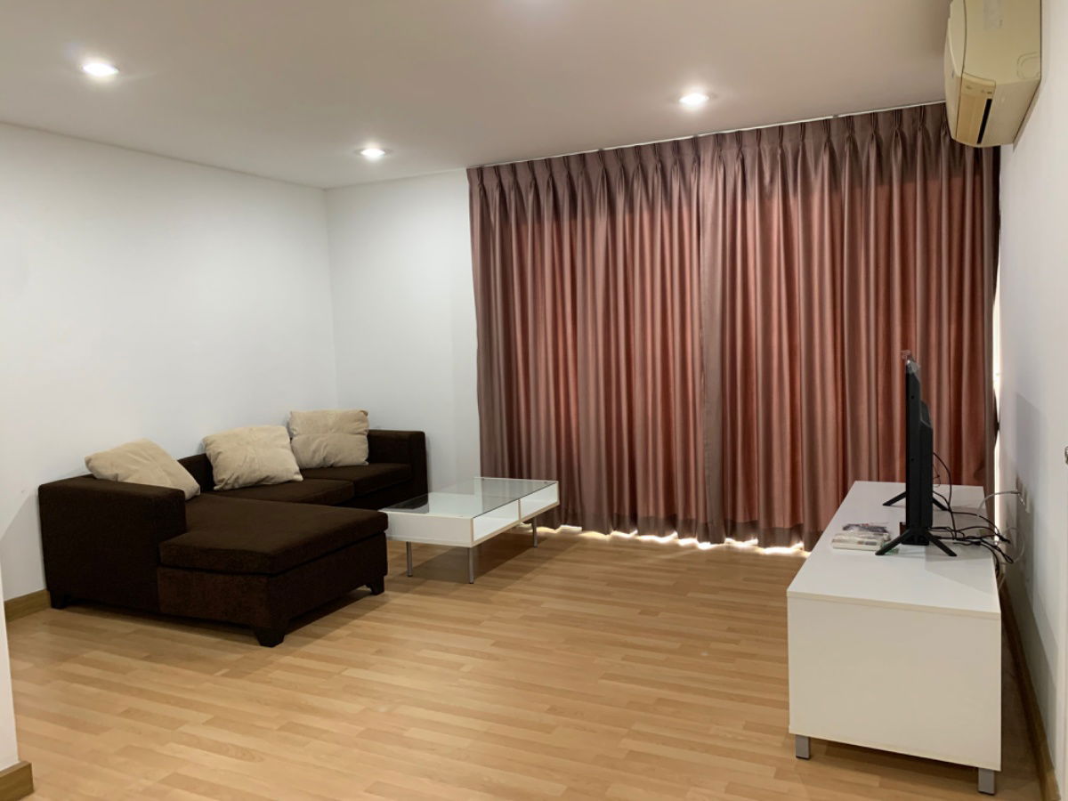 Rent The Paint Condo near The Mall 2 bedroom