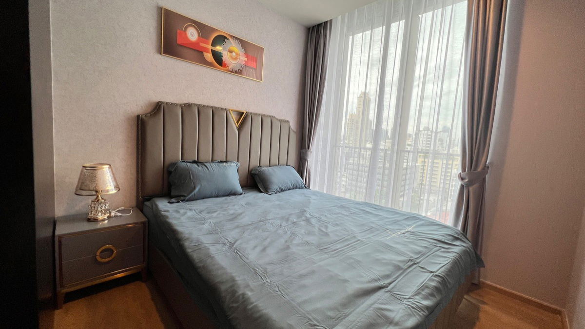 TS1008 Condo for rent, Noble Around 33, beautiful room, fully furnished, has a washing machine, special price