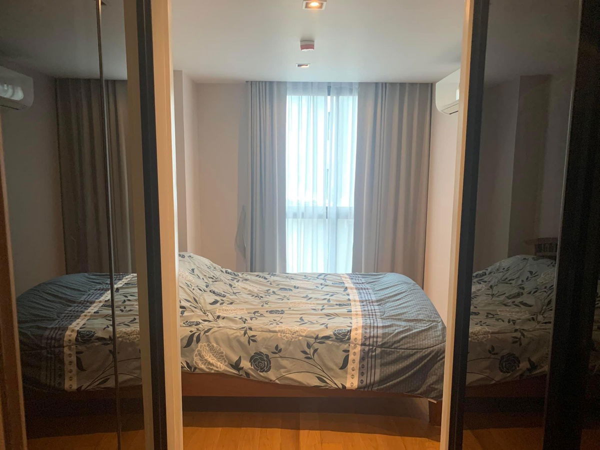 T1311 Condo for rent Altitude Samyan - Silom, beautiful room, fully furnished, special price