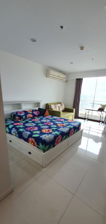 SUPALAI PRIMA RIVA condominium for rent